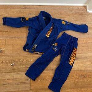Tatami kids meerkatsu gi. $75 EACH. 3 available: 2 M000 & 1 M00
